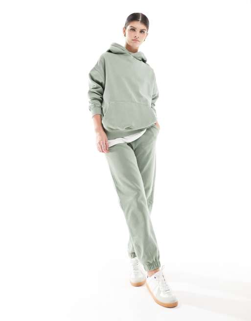 Cotton:On Classic Washed Hoodie in sage