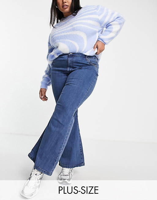 Jeans Cotton:On Curve stretch flare jeans in mid wash blue 