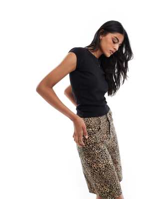 Brown Rib Raglan Top