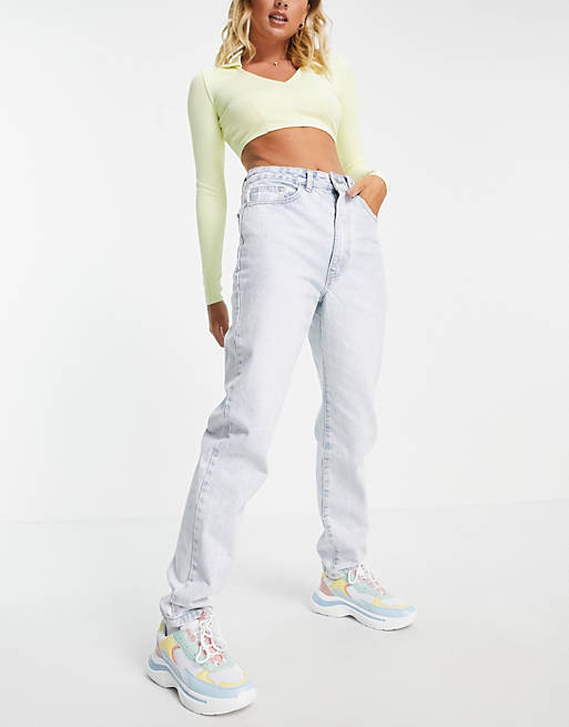 Women Cotton:On high rise mom jean in light wash 
