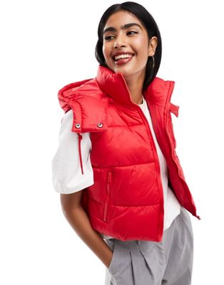 Cotton:On hooded puffer vest in red