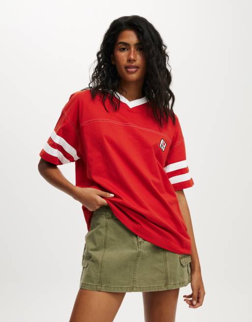 Cotton:On Lcn v neck oversized graphic tee in red