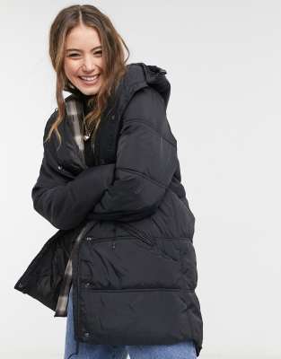 Cotton: On mid length puffer jacket in black