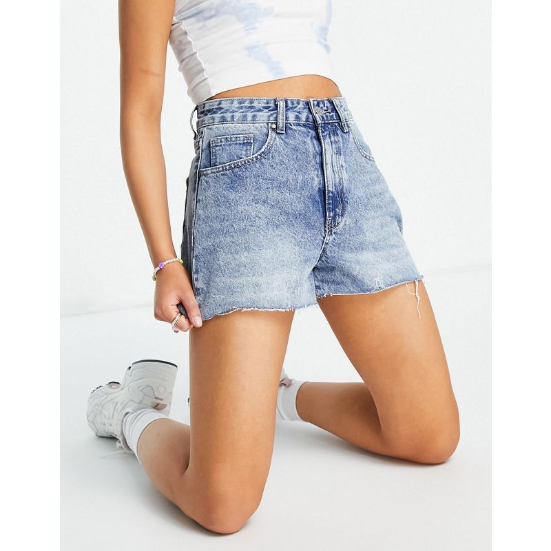 Pantaloncini di jeans ag20E Cotton:On - Mom shorts a vita alta lavaggio chiaro con fondo grezzo