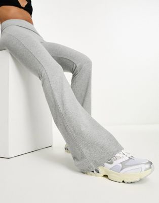 Cotton:On - Pantalon de jogging évasé - Gris