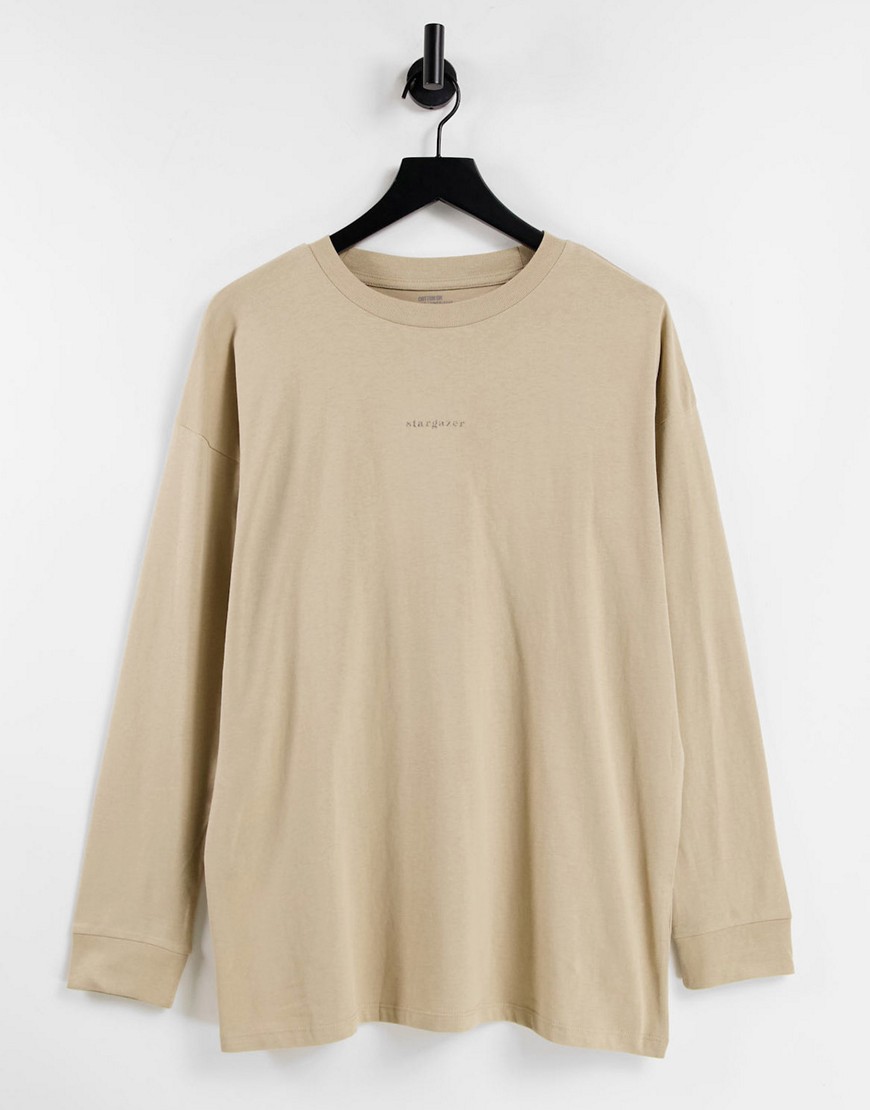 Cotton: On relaxed long sleeve graphic t-shirt in stone-Neutral