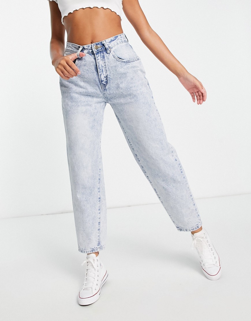 Cotton: On slouchy mom jeans in bleach wash-Blues