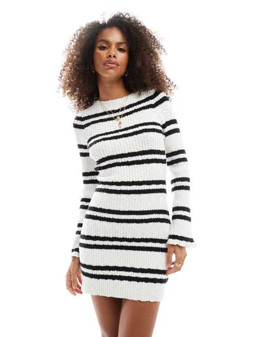 新品タグ付きSサイズ Trois Logo Knit Mini Dress Trois Logo Knit Mini Dress Sサイズ - メルカリ