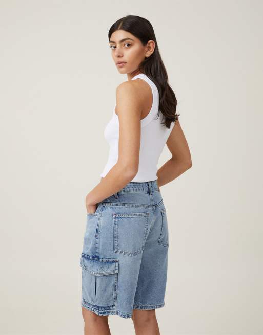Cotton:On Super baggy cargo denim jort in light/pastel blue, 2 of 4