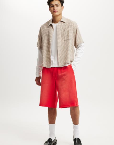 Cotton:On Super baggy fleece short in poppy - view 1