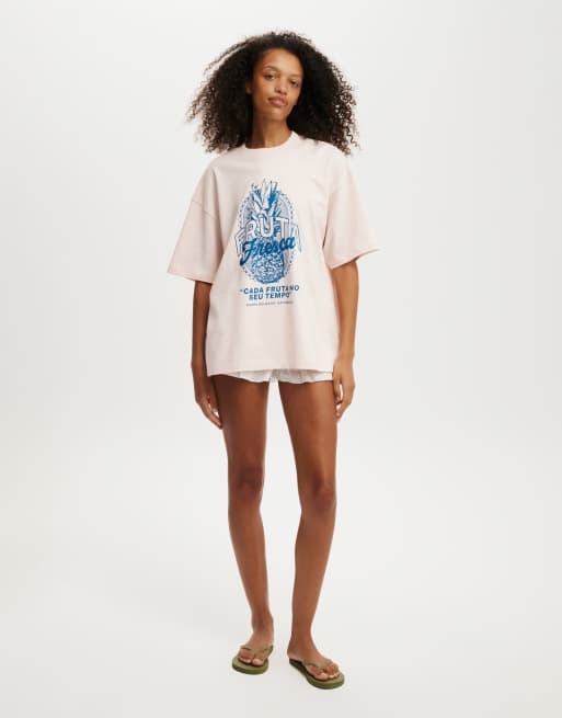 Cotton:On The boxy graphic tee in pink