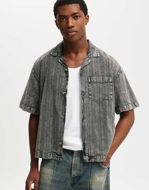 Cotton:On Washed box fit short sleeve shirt in washed black - view 1