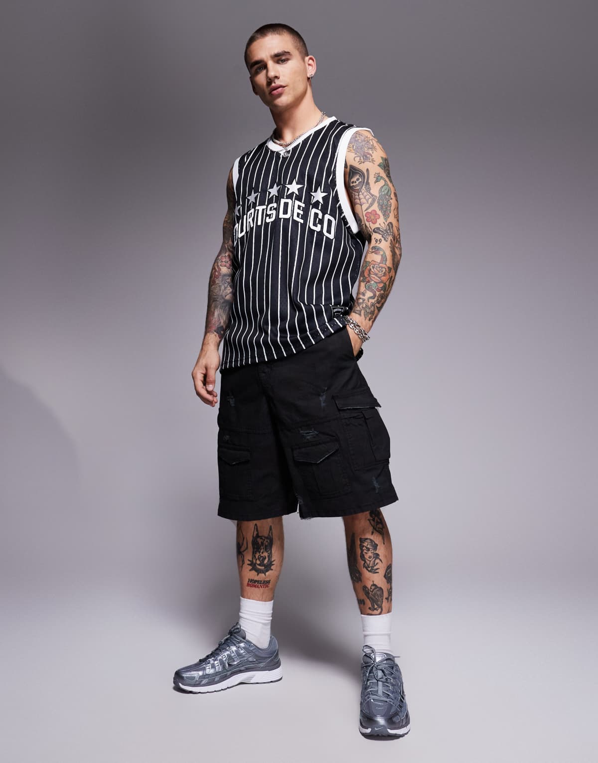 Courtside baggy distressed cargo short in black camo