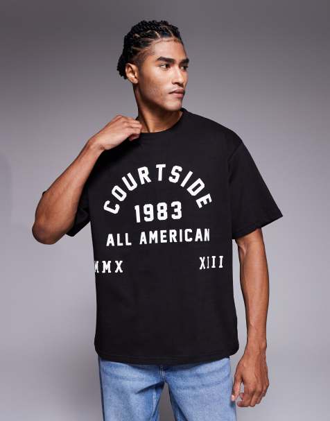 Courtside – Czarny T-shirt oversize z uczelnianym nadrukiem - view 1