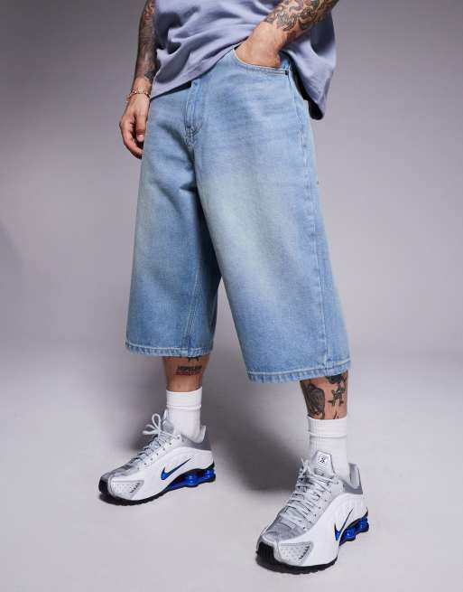 Courtside - Ekstremt posede longline-jorts med broderi på baglommen i slidt brun vask, 4 af 5