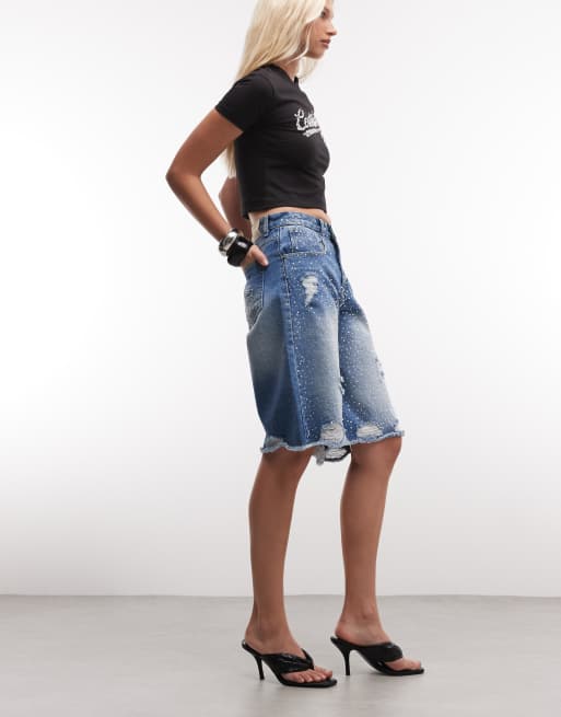 Courtside – Jeans-Jorts in mittelblauer Waschung mit Used-Details und Strassverzierung, 3 von 5