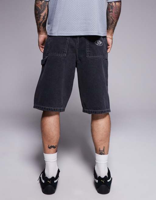 Courtside – Mellanblå, tvättade jeansshorts i snickarstil med broderi på bakfickan, 2 av 5