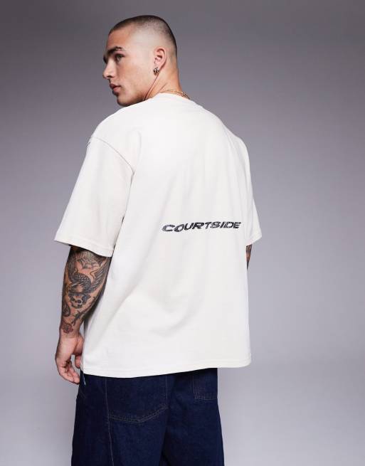 Courtside – Oversize-T-Shirt in Cremeweiß aus 250 g schwerem Material mit Motivdetail, 2 von 4