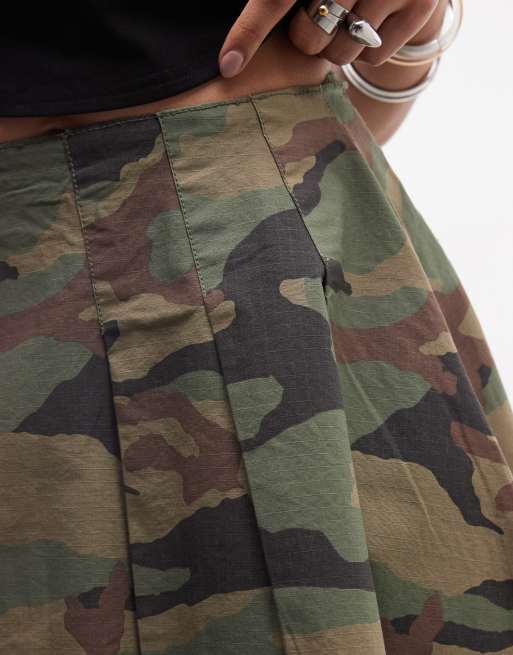 Courtside pleated mini skirt in camo , 3 of 5