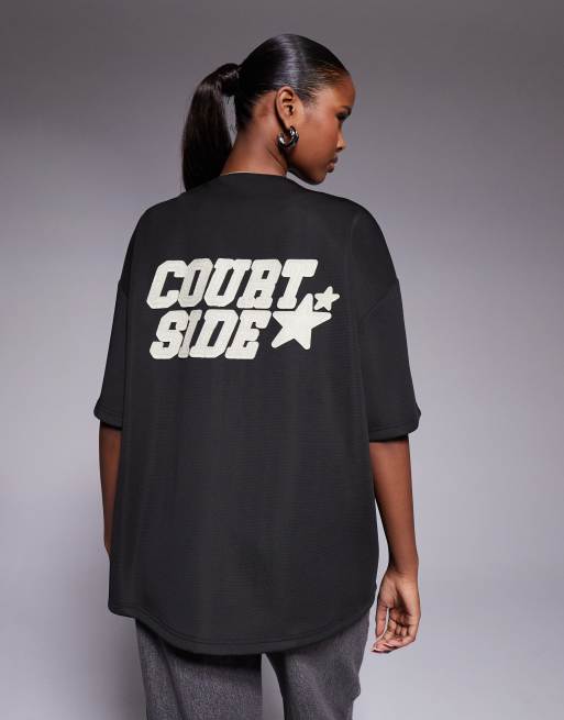 Courtside - Recht baseballshirt in zwart met beige applicatie, 2 van 4