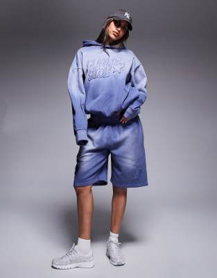 Courtside - Short d'ensemble décontracté avec détail logo et ourlets effilochés - Bleu délavé