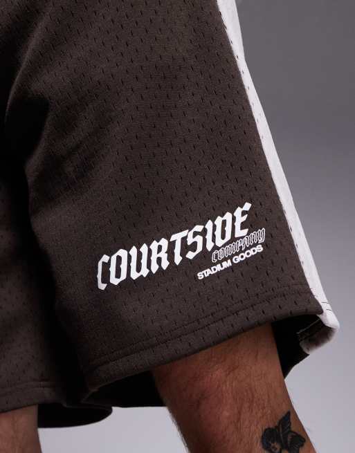 Courtside sports logo detail relaxed shorts with contrast panel in brown, 5 of 5