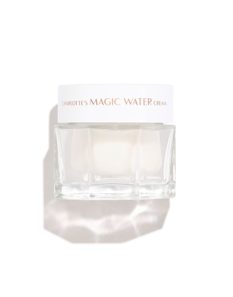 Crema con base de agua Magic Water de 30 ml de Charlotte Tilbury - view 1