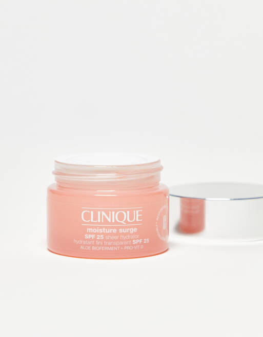 Crema hidratante con FPS 25 Moisture Surge de 30 ml de Clinique, 4 de 4