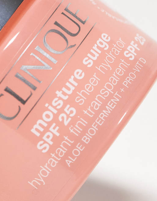 Crema hidratante con FPS 25 Moisture Surge de 50 ml de Clinique, 3 de 4