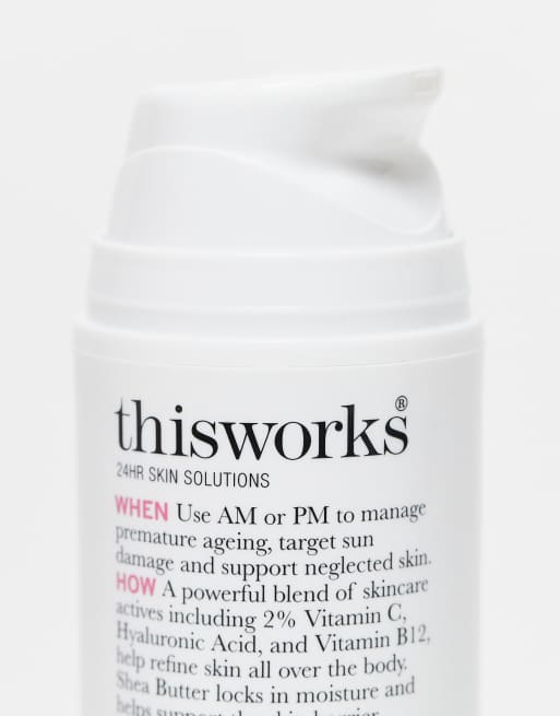 Crema hidratante corporal iluminadora con vitamina C Perfect Body Vit C Glow de 150 ml de This Works, 4 de 4