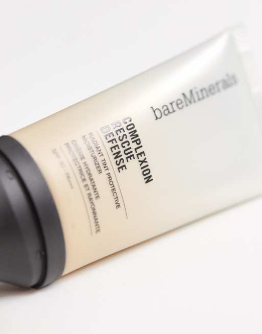 Crema hidratante protectora con color FPS30 Complexion Rescue Defense Radiant de bareMinerals, 2 de 2