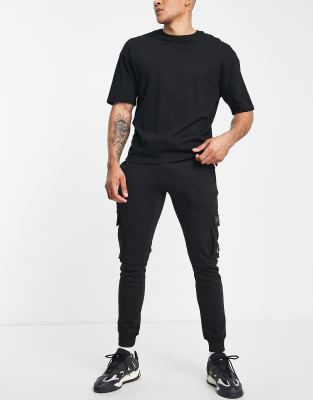 black damage pants