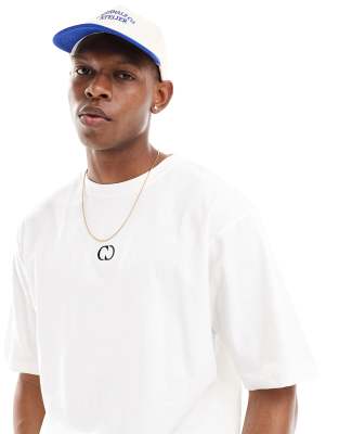 Criminal Damage logo t-shirt in off white - view 1
