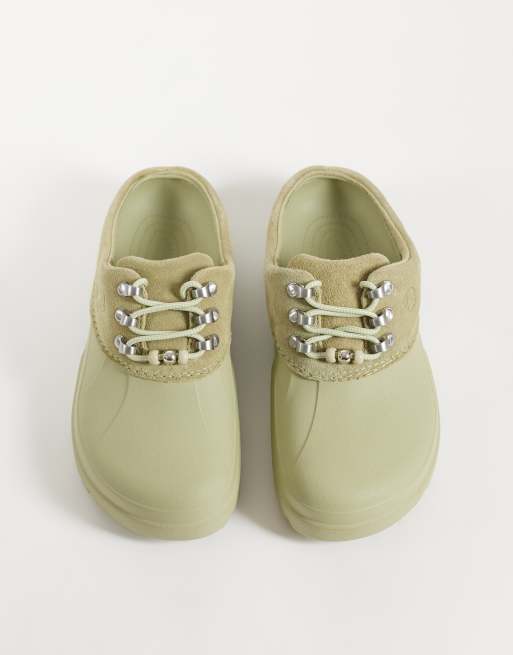 Crocs Axle Suede Mule clogs in tac green, 2 of 4