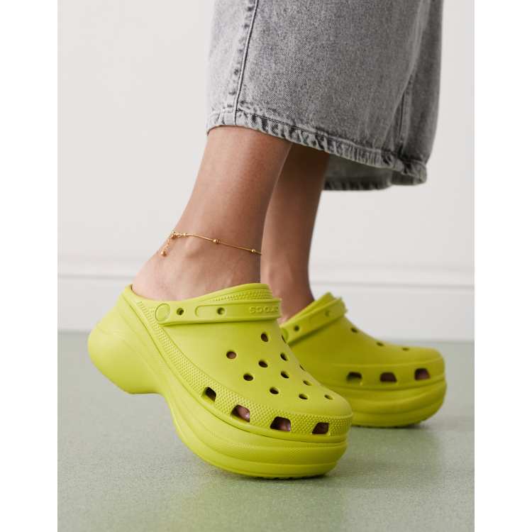 【関税込み】Crocs グリーン Bae クロッグ Crocs Bae clogs in kiwi green | ASOS