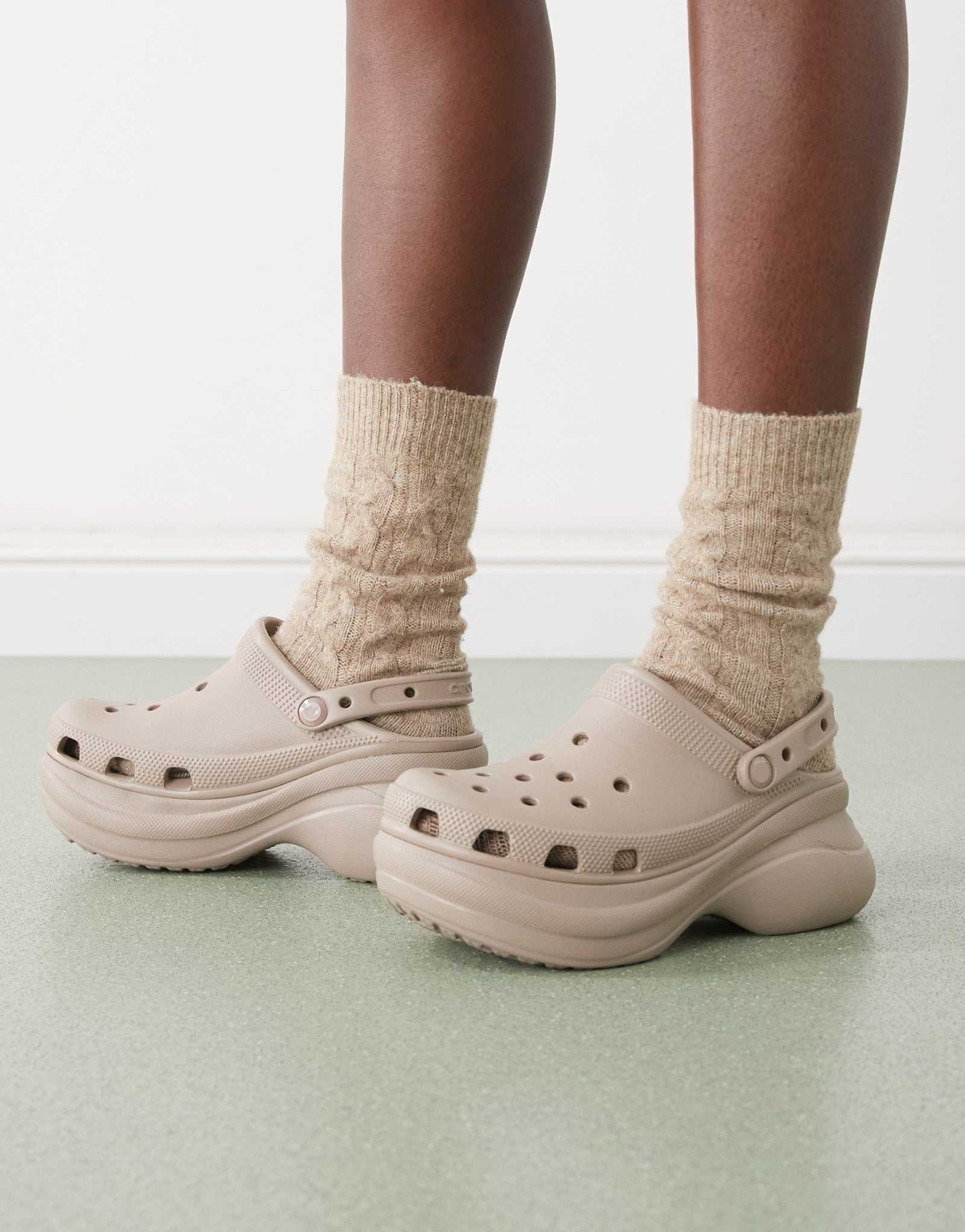 Сабо на платформе Crocs Bae темно-серого цвета