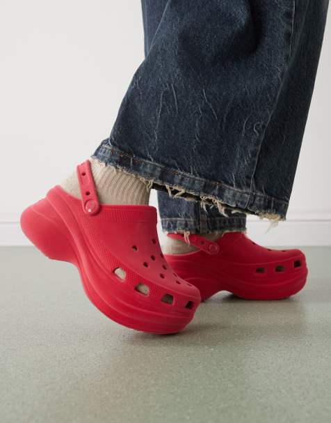 Crocs – Bae – Samt-Clogs in Rosa mit Plateausohle - view 1