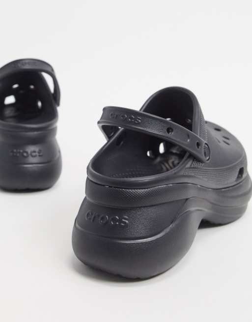 Crocs — Bae — Sorte træsko — Kun os ASOS, 2 af 4