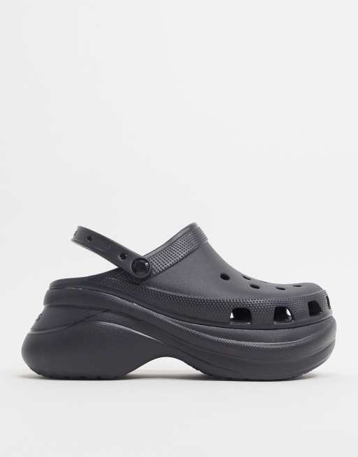 Crocs — Bae — Sorte træsko — Kun os ASOS, 3 af 4