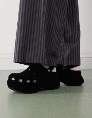 Crocs Bae Velvet Platform Clogs In Black