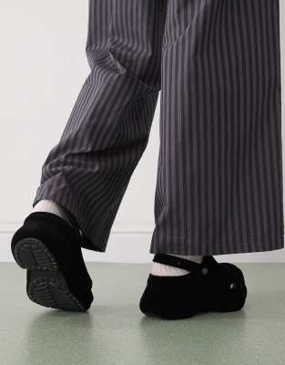 Crocs Bae Velvet Platform Clogs In Black