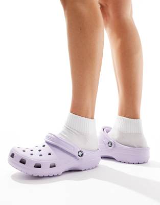 Crocs Classic clog in light purple