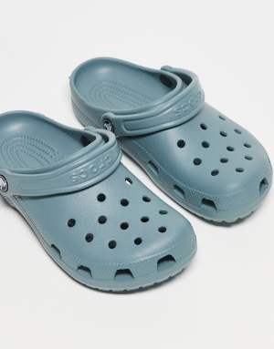 Crocs Classic clog in moss