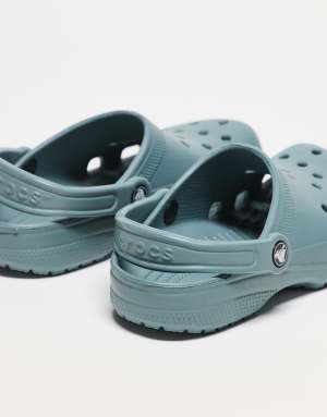 Crocs Classic clog in moss