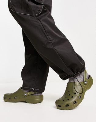 Crocs classic clogs in army green