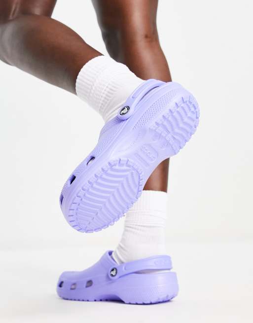 Purple on sale crocs mens