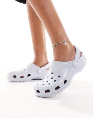 Crocs - Classic - Clogs in hochglänzendem Traumlandschaft-Grau