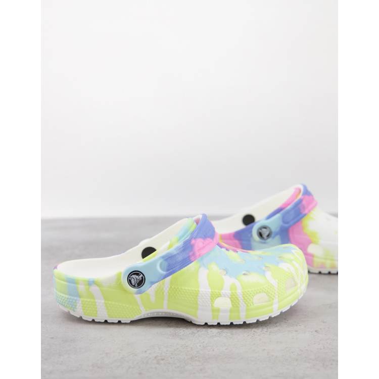 Crocs tie discount dye white multi