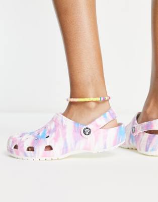 Crocs classic clogs in pink dream | ASOS