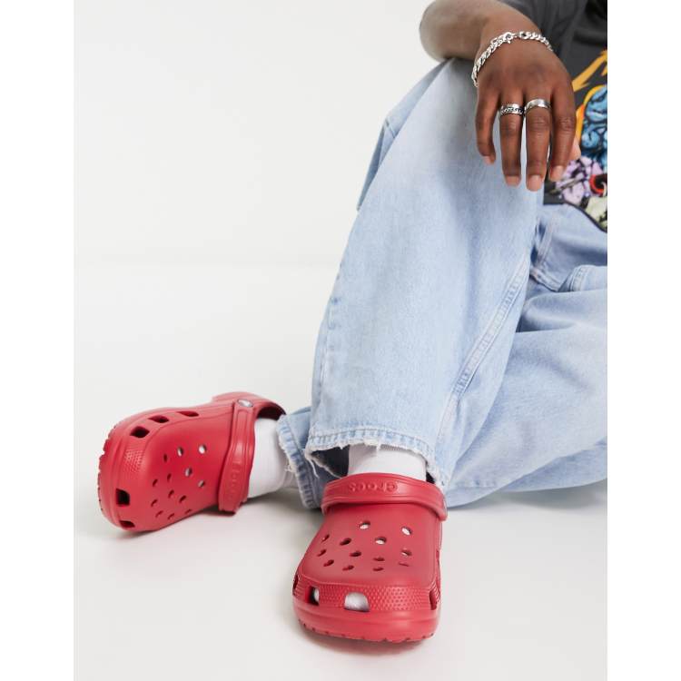 Red classic on sale crocs